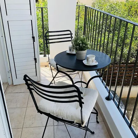 Arabella * Paralimni